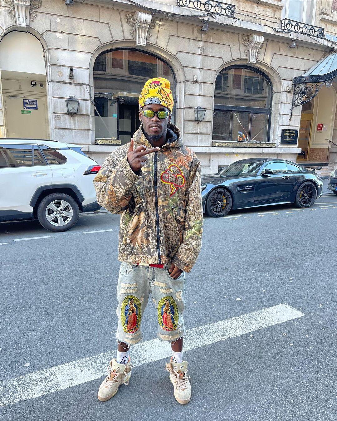 Concert Outfit American Street Ripped Jeans Concert Outfit American Street Ripped Jeans