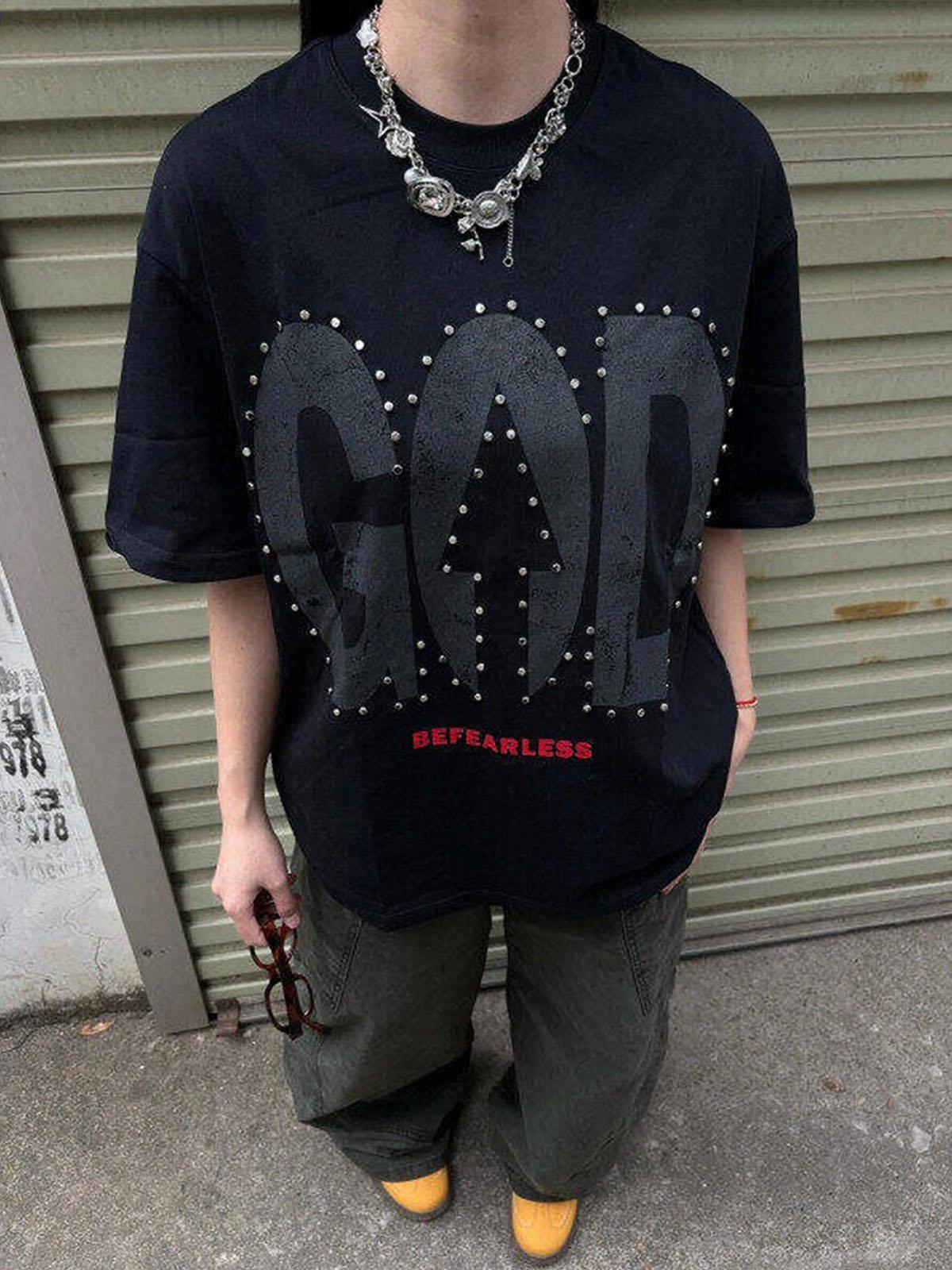 Concert Outfit BEFEARLESS' Print Slogan T-Shirt Concert Outfit BEFEARLESS' Print Slogan T-Shirt