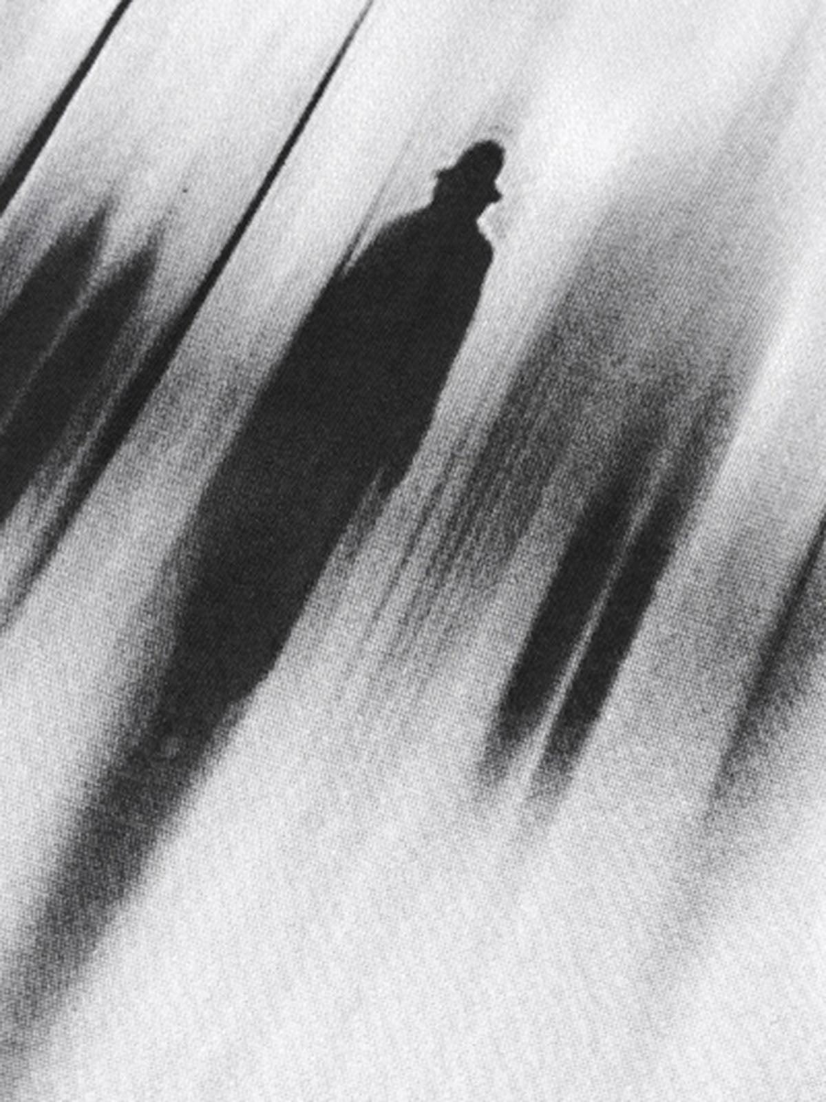 Concert Outfit Blur Graphic Chain Hooded Sweatshirt Concert Outfit Blur Graphic Chain Hooded Sweatshirt