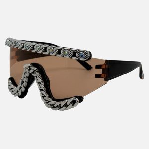 Concert Outfit Chain-Embellished Sunglasses