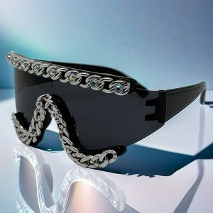 Concert Outfit Chain-Embellished Sunglasses