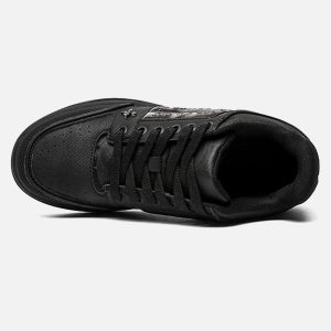 Concert Outfit Dark Embroidered Letters Skate Shoes