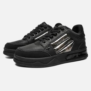 Concert Outfit Dark Embroidered Letters Skate Shoes