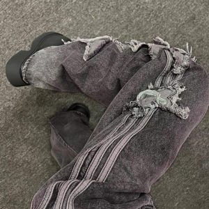 Concert Outfit Distressed Star Patch Jeans