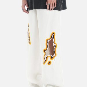 Concert Outfit Flame-Scarred Towel Embroidered Jeans