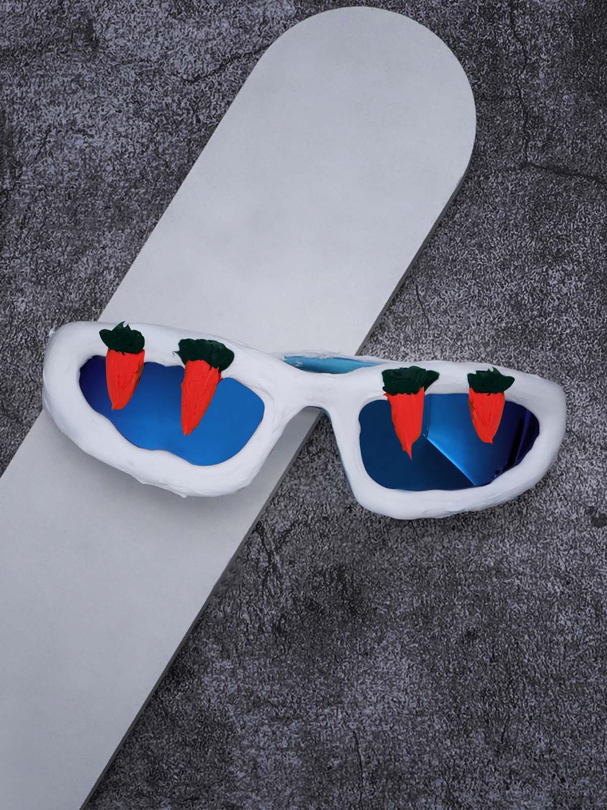 Concert Outfit Fun Carrot-Embellished Sunglasses Concert Outfit Fun Carrot-Embellished Sunglasses