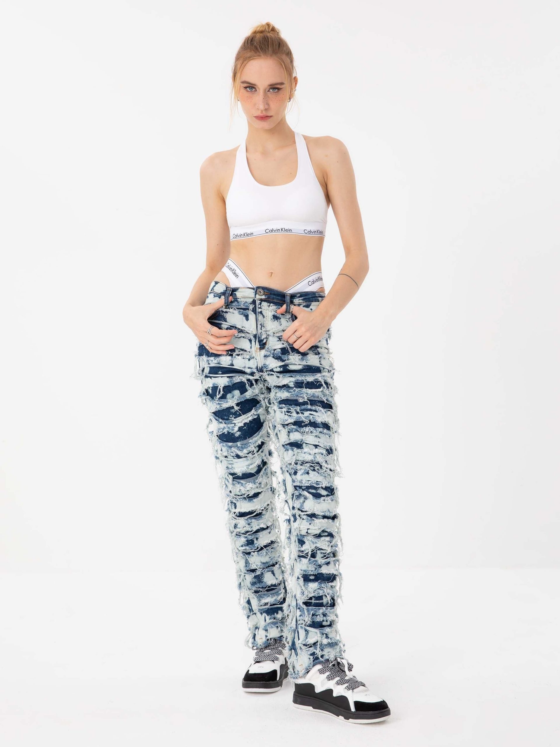 Concert Outfit High Street Washed Slim Fit Jeans Concert Outfit High Street Washed Slim Fit Jeans