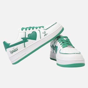 Concert Outfit High Street White Skate Sneakers