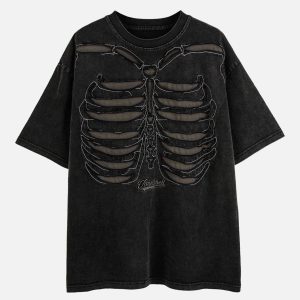 Concert Outfit Skull Distressed Wash Tee