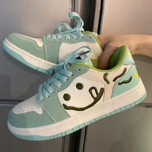 Concert Outfit Smiley Skateboarding Shoes