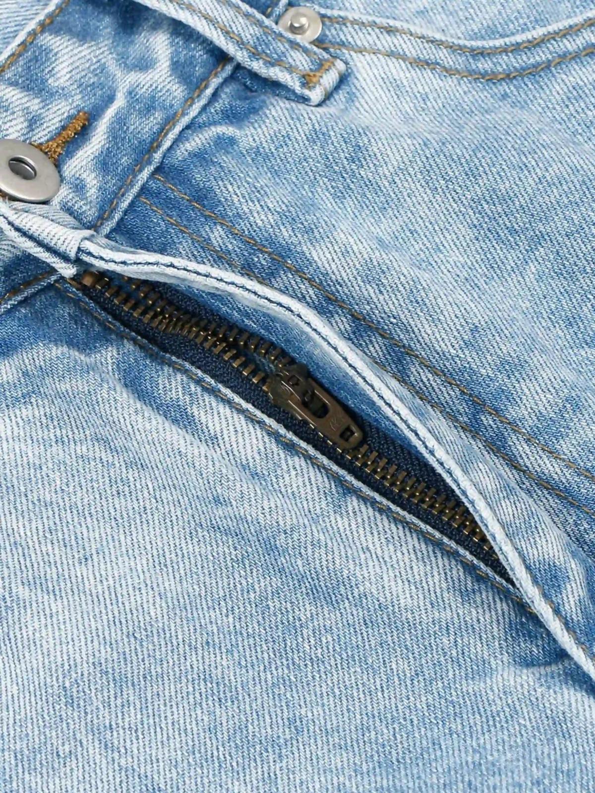 Concert Outfit Vintage Classic Washed Light Blue Jeans Concert Outfit Vintage Classic Washed Light Blue Jeans