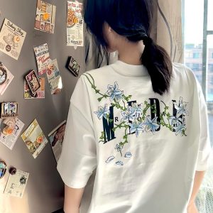American Retro Embroidered Vine Floral Short Sleeve T-Shirt for Women - Trendy Oversized Summer 2025 High Street Style