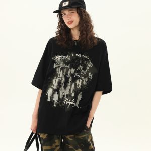 American Retro Graffiti Short Sleeve T-Shirt for Men and Women - Loose Fit Summer Streetwear Couple Top