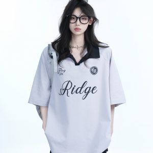 American Retro Oversized Short Sleeve T-Shirt for Women - Trendy Loose Fit with 'Sit and Eat Until the Mountains are Empty' Design