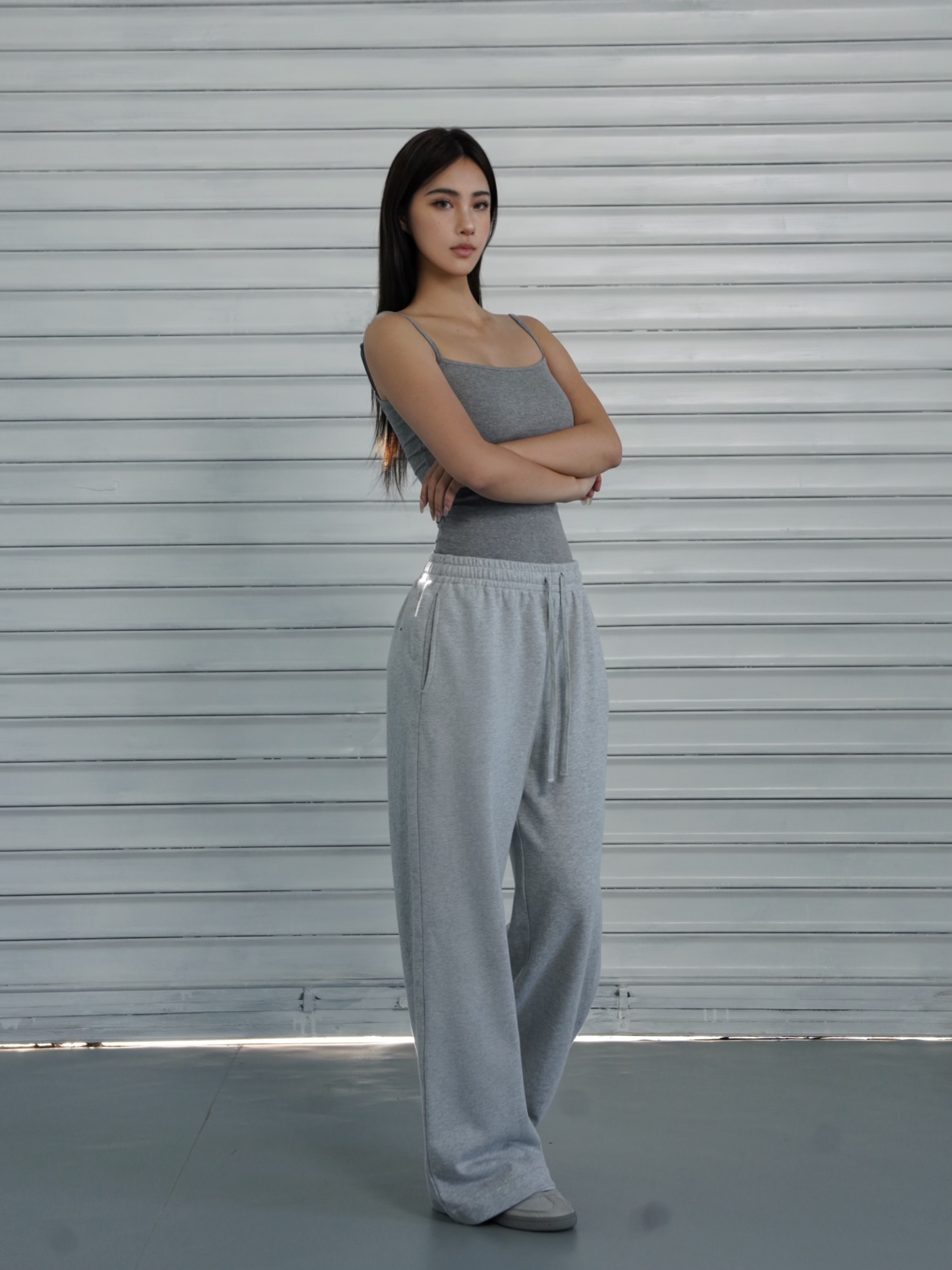 Classic Knitted Ribbed Fitted Tank Top - Versatile Basic Vest for Casual Wear, 90s Style, Essential Wardrobe Staple
