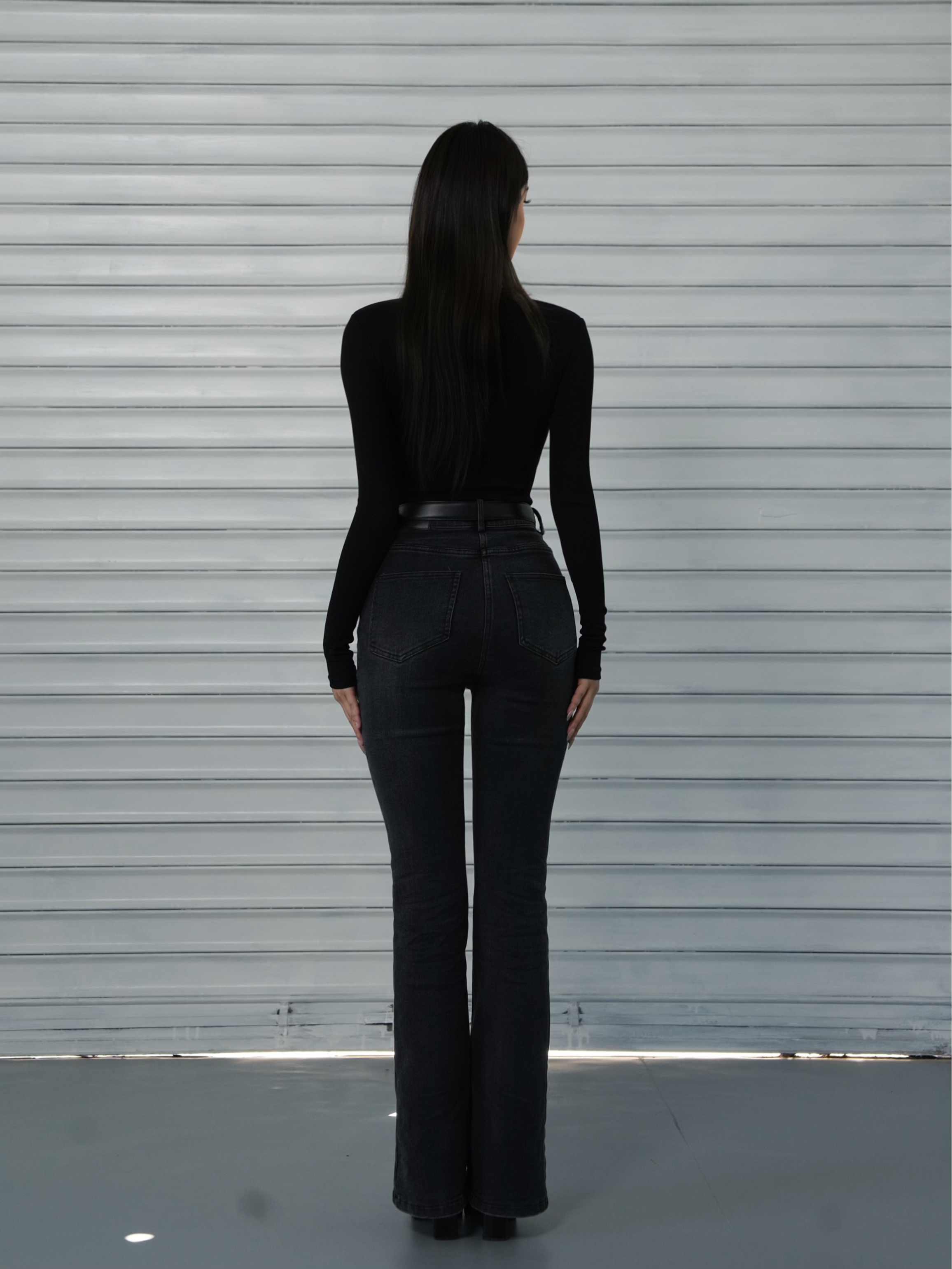 Classic Washed High-Waisted Flared Jeans for Women - Vintage 90s Style, Trendy Casual Denim Trousers