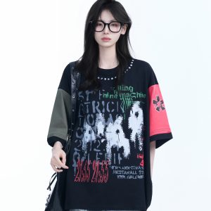 Color-Block Graffiti T-Shirt for Women - American Industrial Style, Loose Fit Short Sleeve, Trendy Streetwear Design