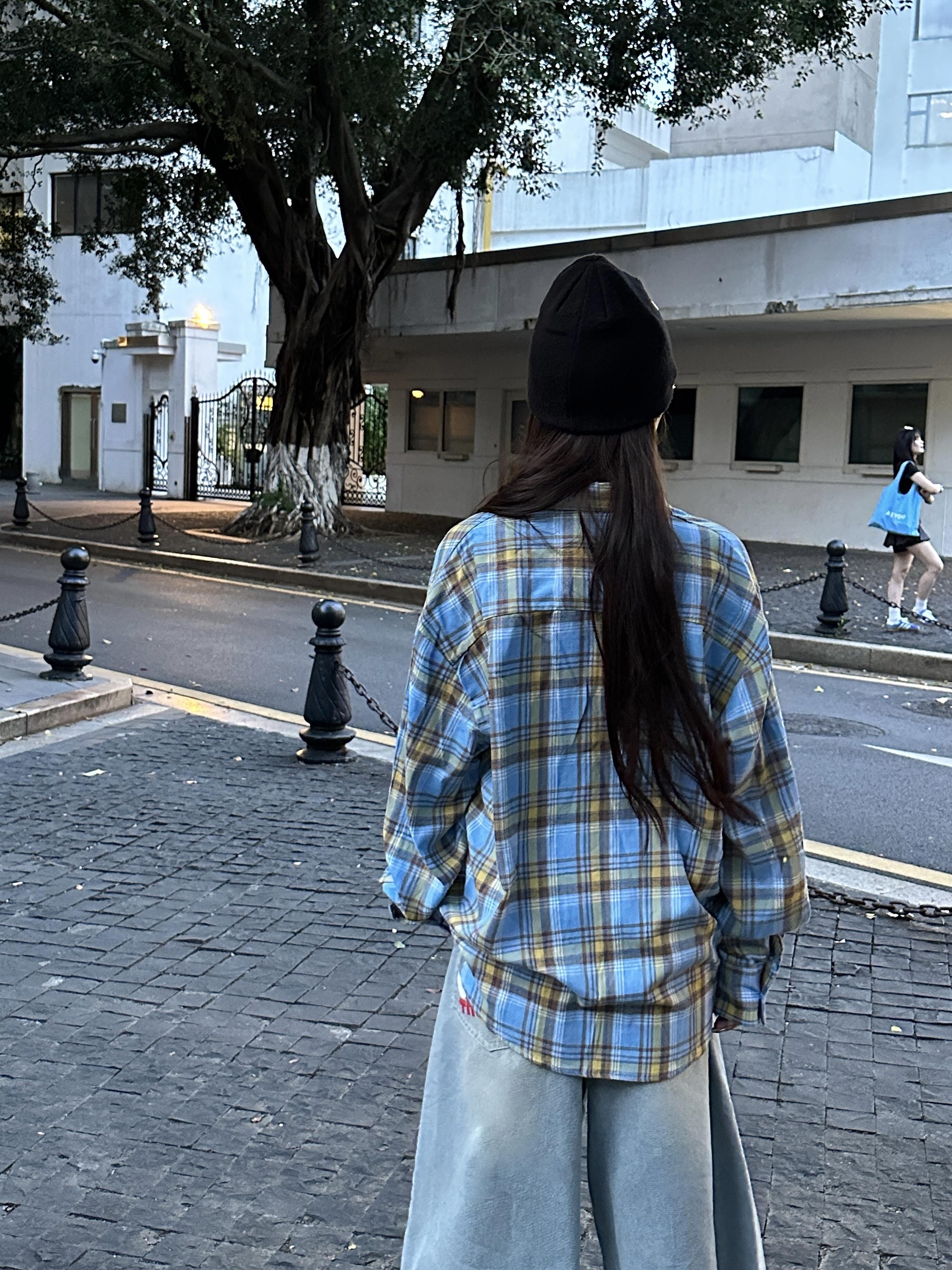 Color-Blocked Plaid Long Sleeve Shirt Jacket for Men and Women - Retro Loose-Fit, Versatile Spring Autumn Top with Pockets