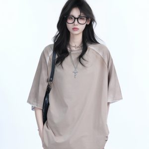 Color-Blocking Raglan T-Shirt for Women - Oversized Loose Fit Short Sleeve Tee with American Sports Style, Casual Trendy Look