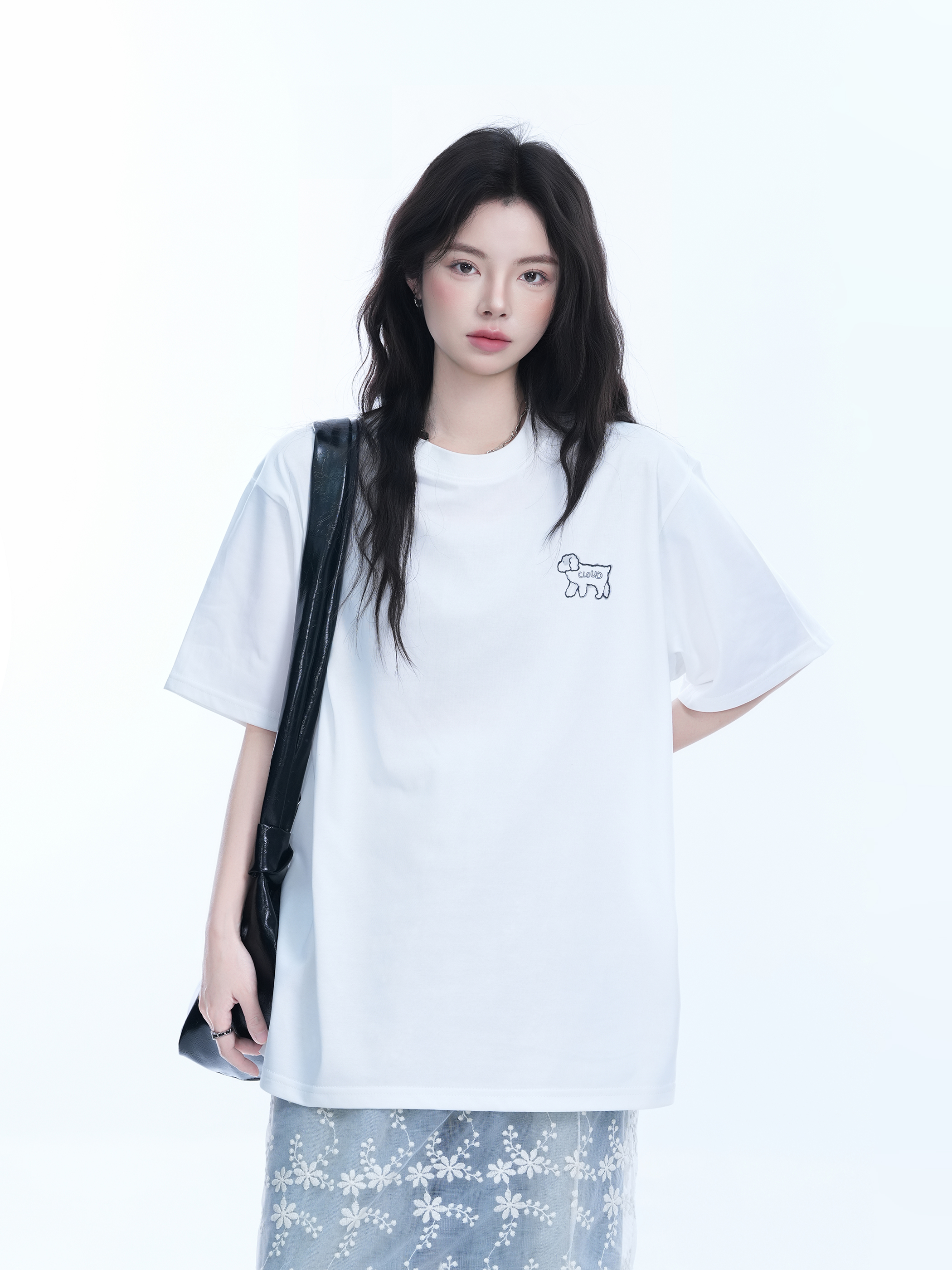 Cute White Oversized Short Sleeve T-Shirt for Women with Sheep Graphic - Summer Y2K Style, Casual Loose Fit