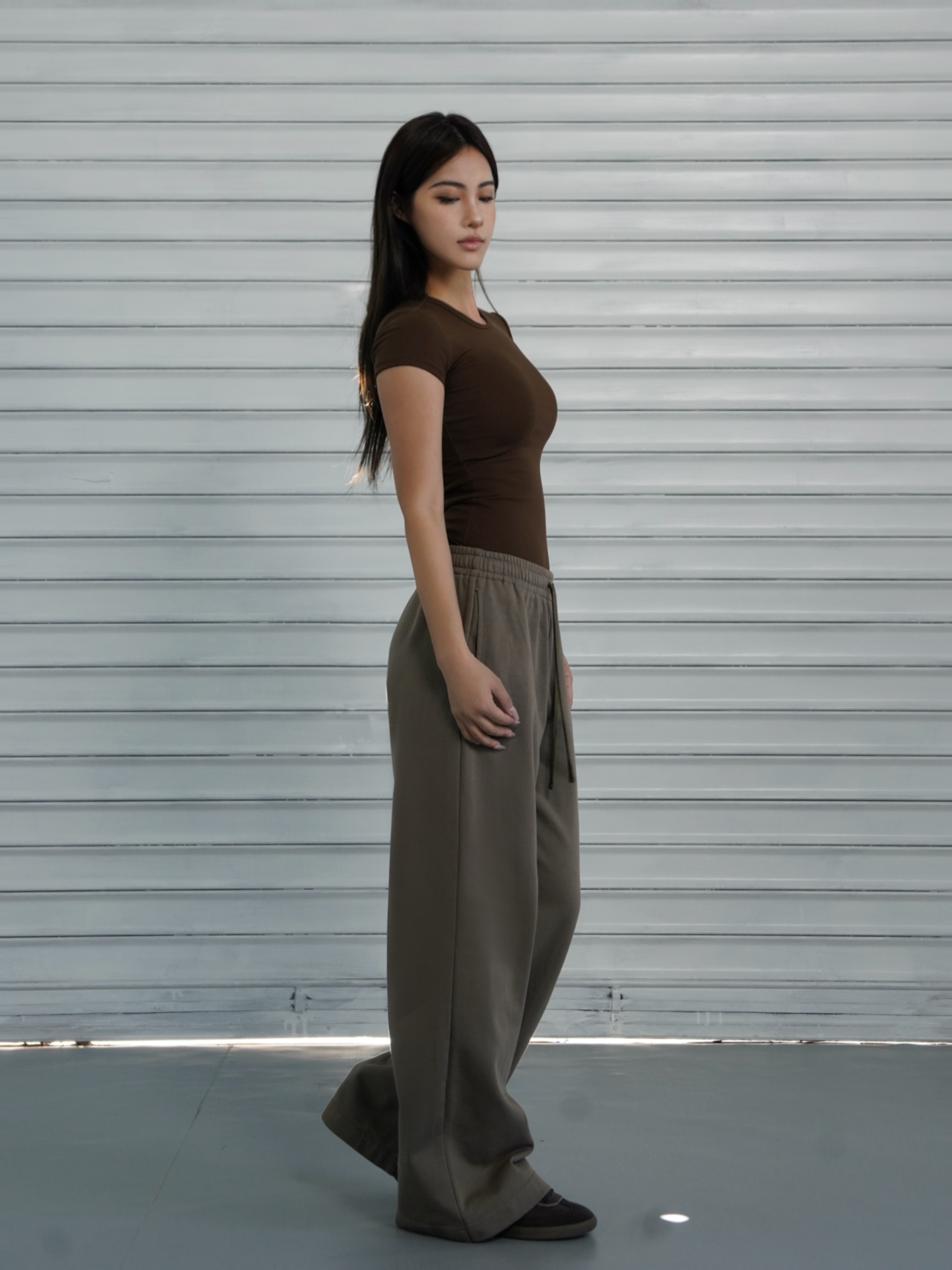 Four-Color Basic Low-Waist Straight-Leg Sweatpants - Versatile Casual Sports Pants for a Slimming Y2K Look