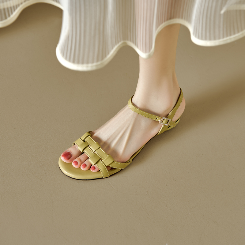 French Retro Woven Flat Low-Heeled One-Strap Roman Sandals for Women - Summer 2024, Vintage Style, Bohemian Fashion