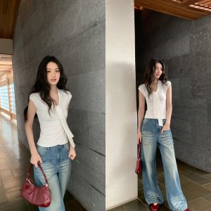 French-Style Off-Shoulder Short Sleeve T-Shirt for Women, Summer 2025 Slim-Fit V-Neck Top, Trendy Casual Wear