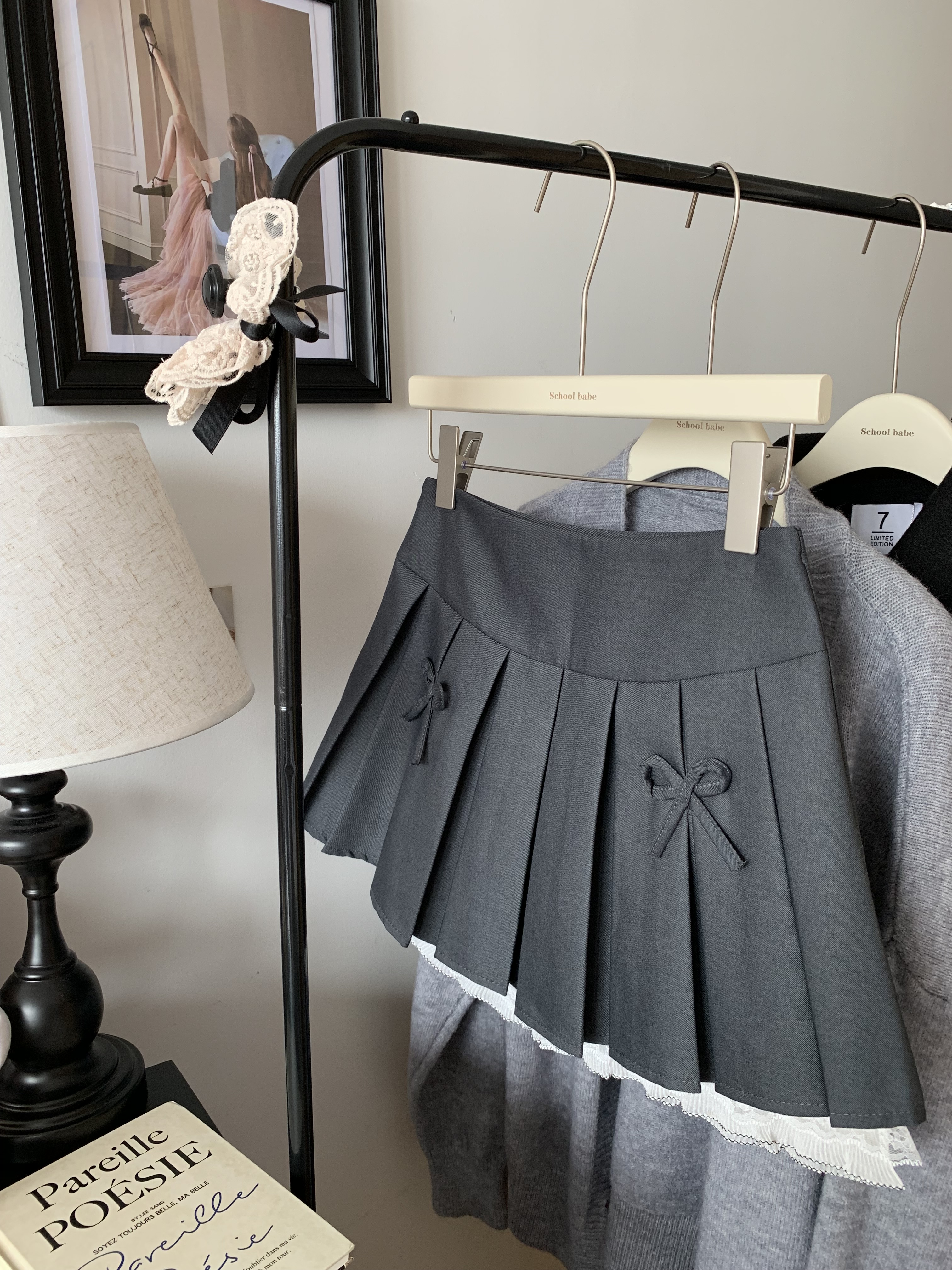 Gray Lace-Trimmed A-Line Skirt for Women, Bow Detail, Puffy Pleated Design, Spring Summer Fashion, Sexy Anti-Exposure Style