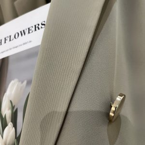 Green Lightweight British-Style Short Sleeve Blazer for Women, Vintage Charm with Metal Buttons, 2025 Summer Fashion