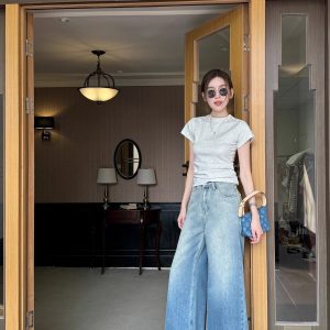 High-Waisted Loose Draped Floor-Length Tencel Slightly Flared Wide-Leg Jeans for Women - Spring Fashion Trend 2023