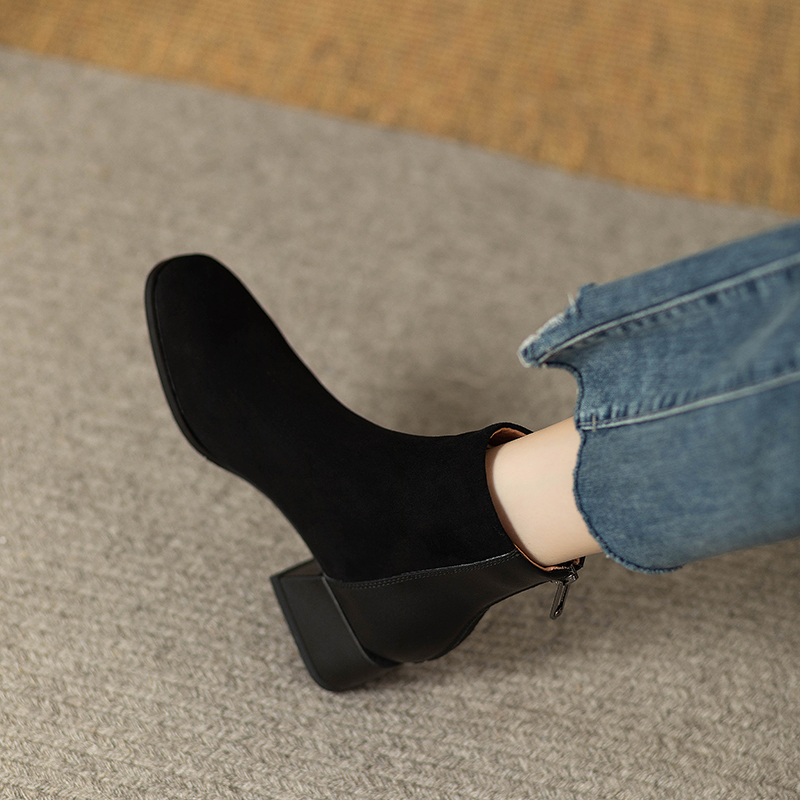 Italian Designer Vintage Chelsea Boots for Women - Genuine Leather Suede Chunky Heel Short Boots, Trendy Y2K Style