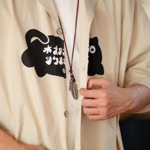 Japanese Retro Men's Short Sleeve "Logo Cat" Printed Work Shirt - Vintage Inspired Fashion, Casual Style, Y2K Aesthetic