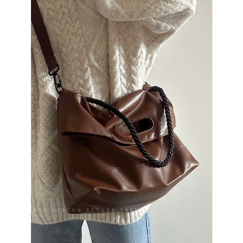 Large-Capacity Women's Briefcase Tote Bag 2024 - Stylish Commuter Shoulder Crossbody Bag for Students and Early Classes