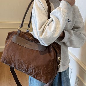 Large Capacity Women's Handbag - Fashionable Lightweight Travel Bag for Business Trips and Fitness - Stylish Storage Solution