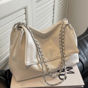 Large Capacity Women's Shoulder Bag, 2025 Fashion Commuter Tote for College Students, Stylish Classroom Bag