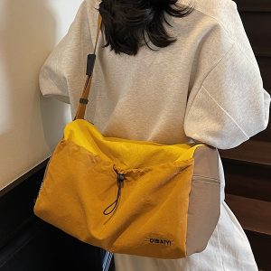 Large Capacity Women's Travel Bag - Stylish Lightweight Sports Fitness Shoulder Crossbody Bag for Short Trips & Business Travel