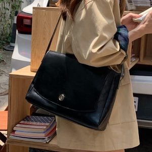 Light Luxury Retro Crossbody Bag for Women - High-End Minimalist Shoulder Bag with Large Capacity for Commuting