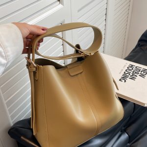 Light Luxury Retro High-End Bucket Bag for Women - Versatile Minimalist Shoulder Crossbody Bag for Commuting