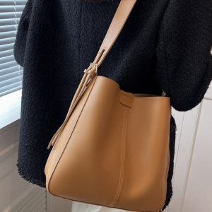 Light Luxury Retro High-End Bucket Bag for Women - Versatile Minimalist Shoulder Crossbody Bag for Commuting