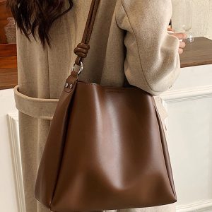 Light Luxury Retro Large-Capacity Shoulder Bag - Textured Mother and Child Bucket Bag for Women - Autumn Winter Fashion