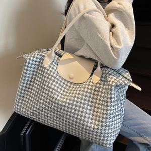Lightweight Large-Capacity Travel Bag - Versatile Commuting Shoulder Bag for Business Trips, Gym, and Maternity Storage