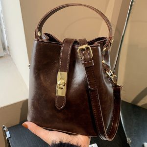 Lightweight Versatile Shoulder Bag for Women - Spring 2025 Commuting Handbag, Travel Crossbody Bag in Chic Design