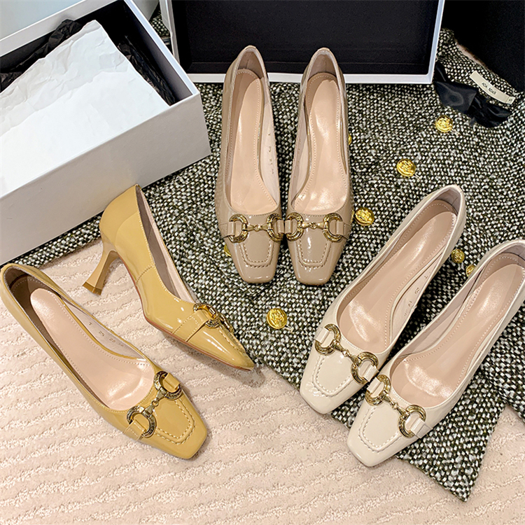 Minimalist Metal Buckle Square-Toe Kitten Heel High Heels in Sheepskin - Comfortable Italian Style Flats