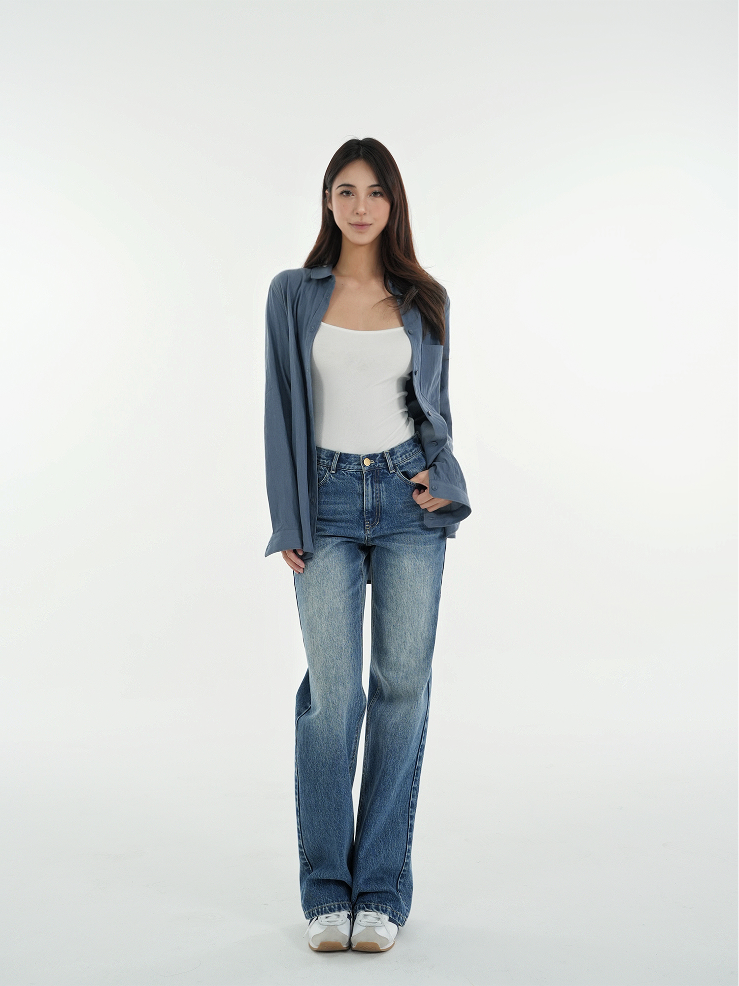 Minimalist Vintage Long-Sleeve Shirt - Slightly Loose Fit, Retro Style for Effortless Chic Fashion