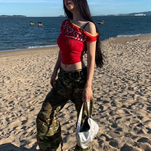 Off-Shoulder Short Sleeve Color-Blocking T-Shirt for Women - Spicy Girl Summer Top with Letter Print - Slim Fit Casual Style