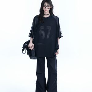 Oversized Black Short-Sleeve T-Shirt for Women - American High Street Sports Style, Loose Fit, Casual Chic.