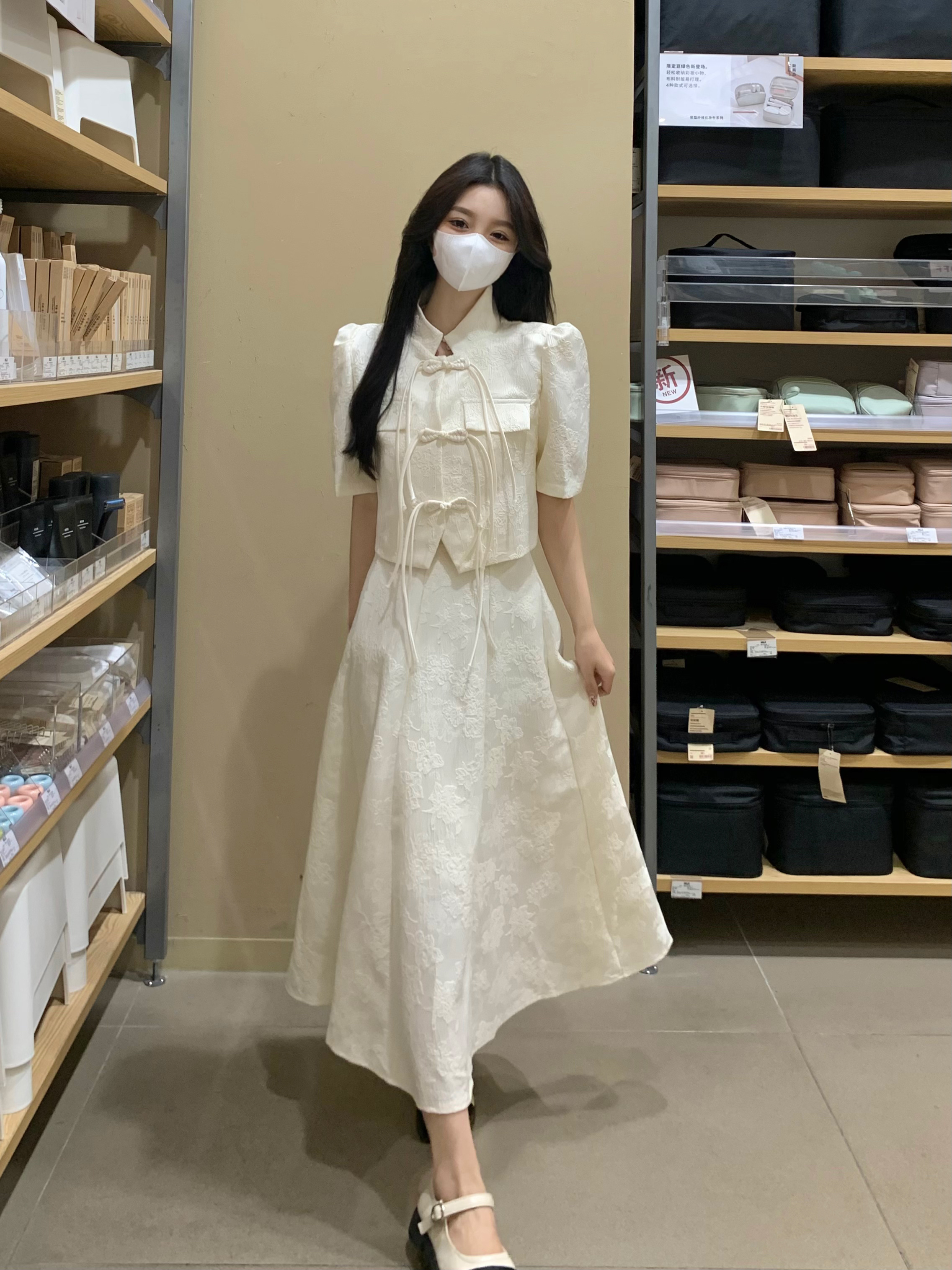 Plus-Size Chinese Style Short Sleeve Jacket for Women, Slimming High-Waisted Retro Half-Length Dress, Elegant National Wind Fashion