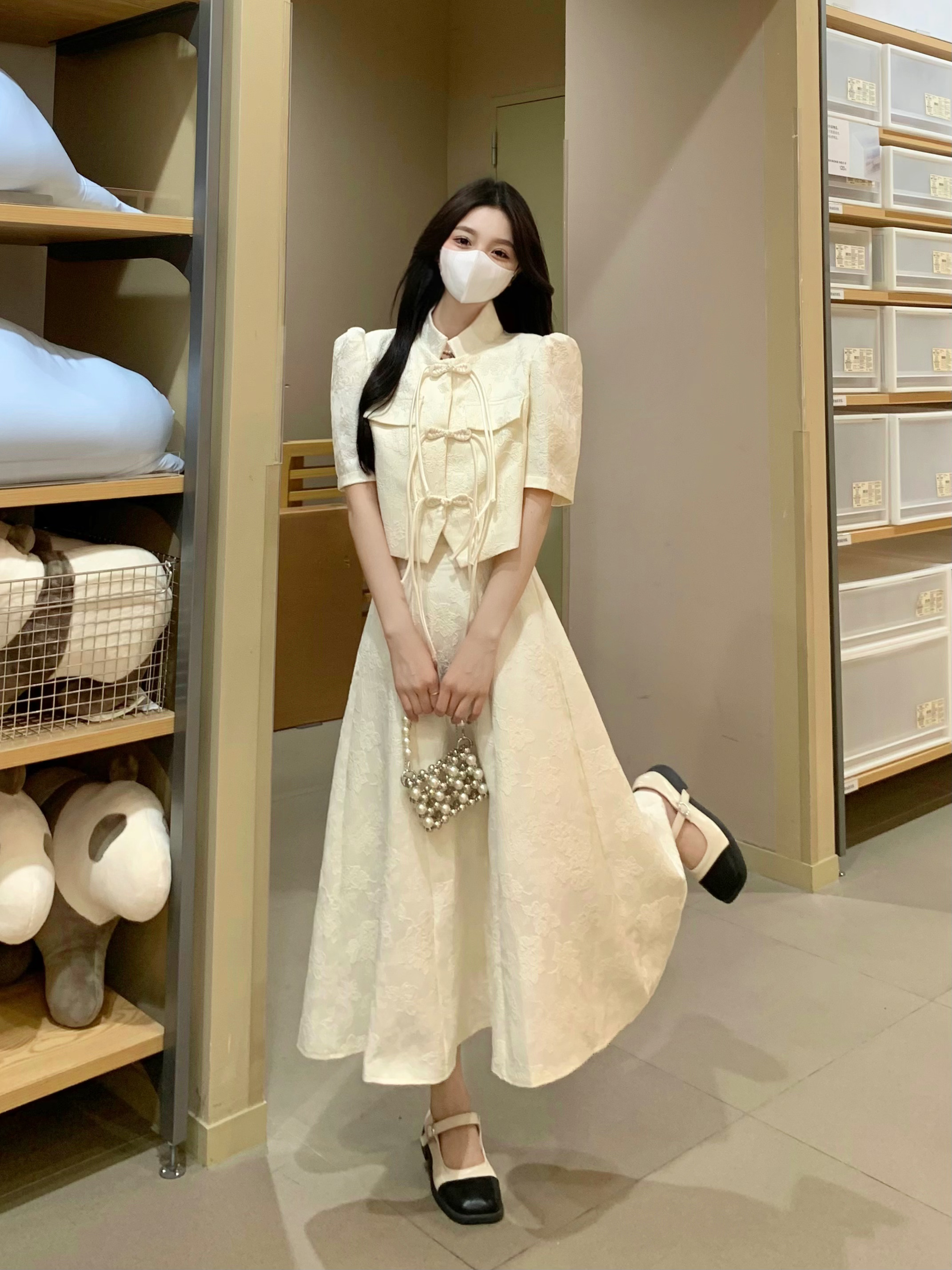 Plus-Size Chinese Style Short Sleeve Jacket for Women, Slimming High-Waisted Retro Half-Length Dress, Elegant National Wind Fashion