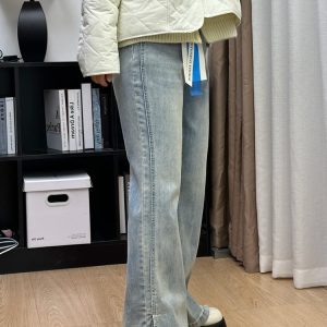 Plus-Size Pear-Shaped Slimming Flared Jeans with Side Slits - Non-Skinny Bell-Bottoms for Petite Women