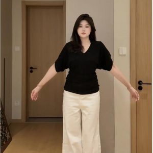 Plus-Size V-Neck Short Sleeve T-Shirt for Women, Flattering Batwing Sleeve Top, Unique Summer Style, Chic and Comfortable